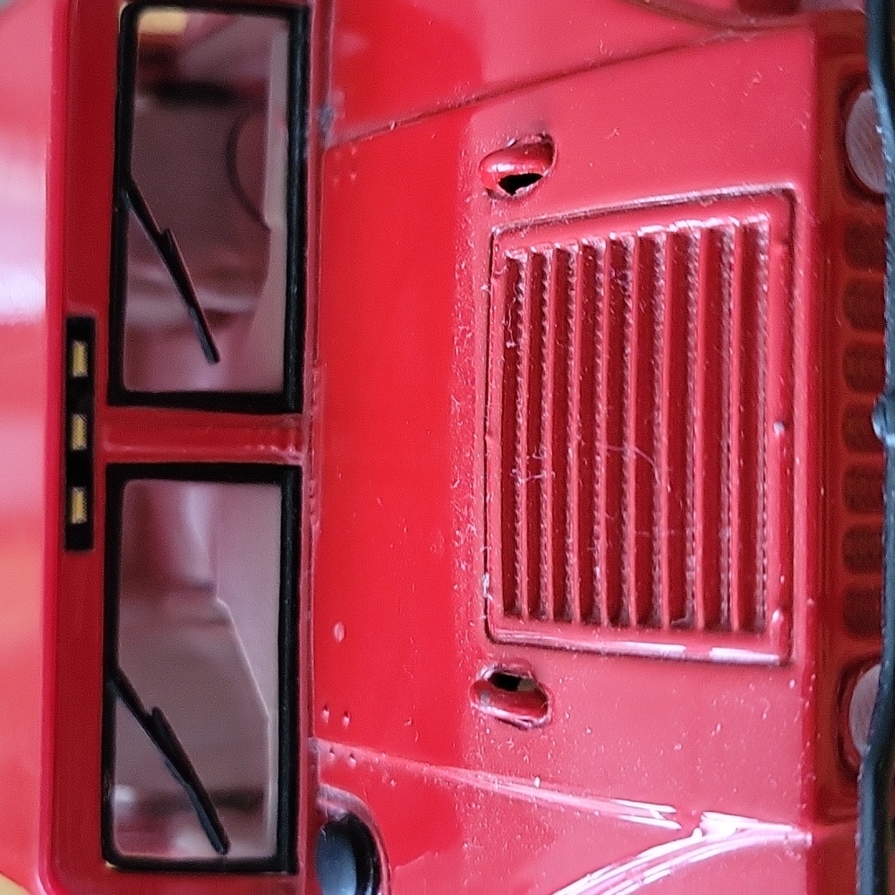 Hummer Model - Picture 7 of 11